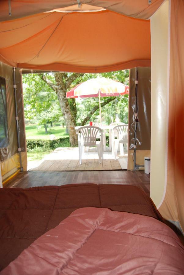 Camping Les Tournesols Sillé-le-Guillaume Exteriér fotografie